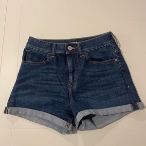 Express Shortie High Rise Denim Shorts - Size 2